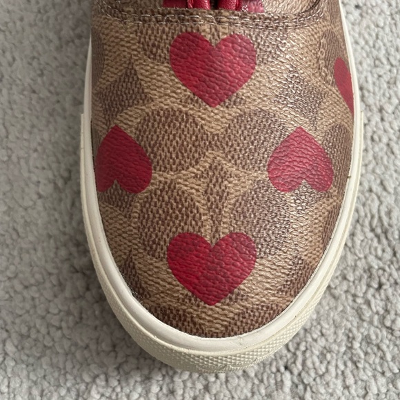 Coach Citysole Skate Sneaker With Heart Print in size 6.5 US - Picture 7 of 16
